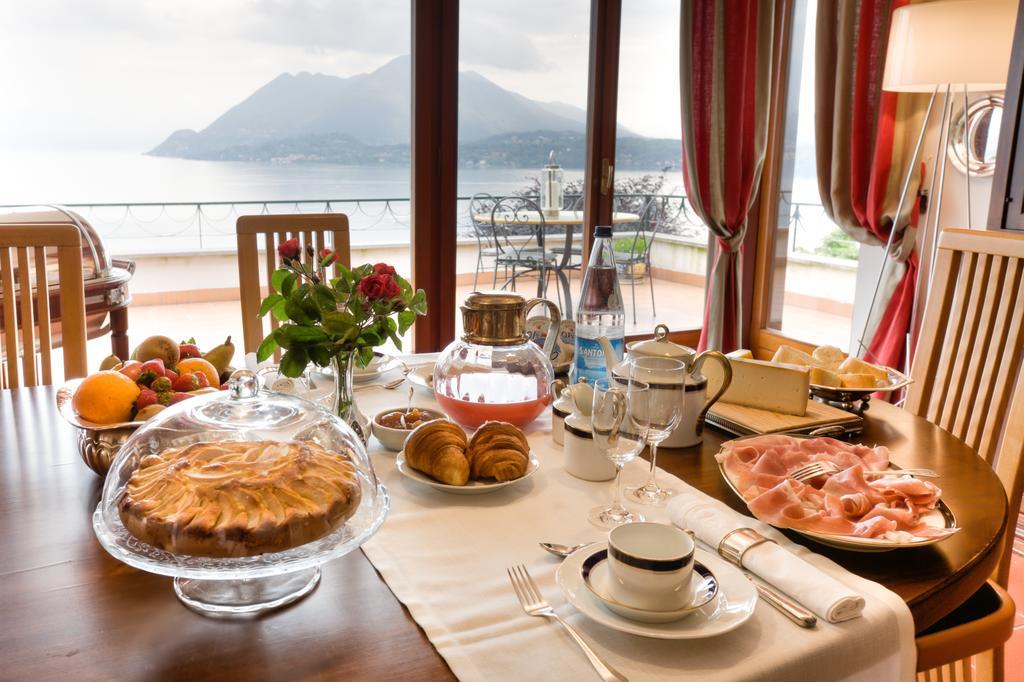Bed and Breakfast La Volpe Dorata Стреза Экстерьер фото